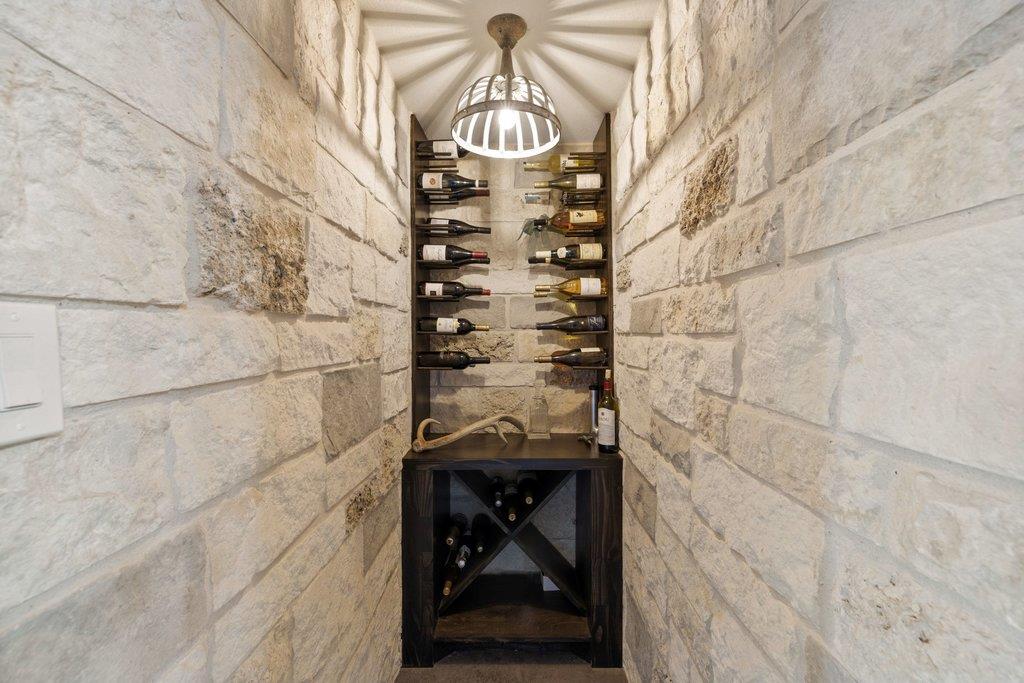 Spicewood, Texas, 78669, United States, 5 Bedrooms Bedrooms, ,6 BathroomsBathrooms,Residential,Active,2007979