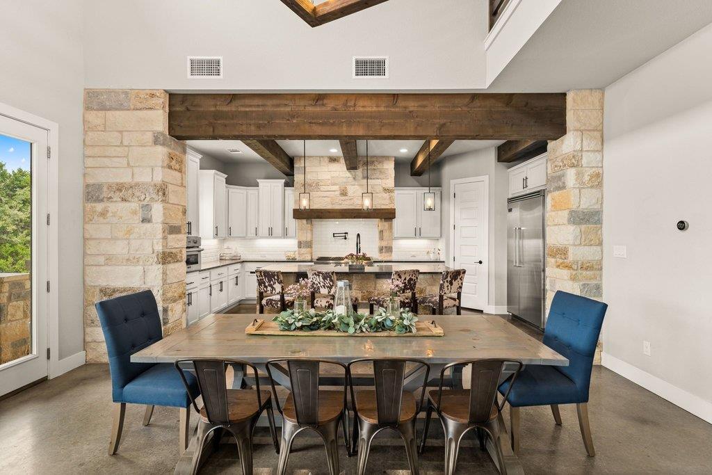 Spicewood, Texas, 78669, United States, 5 Bedrooms Bedrooms, ,6 BathroomsBathrooms,Residential,Active,2007979