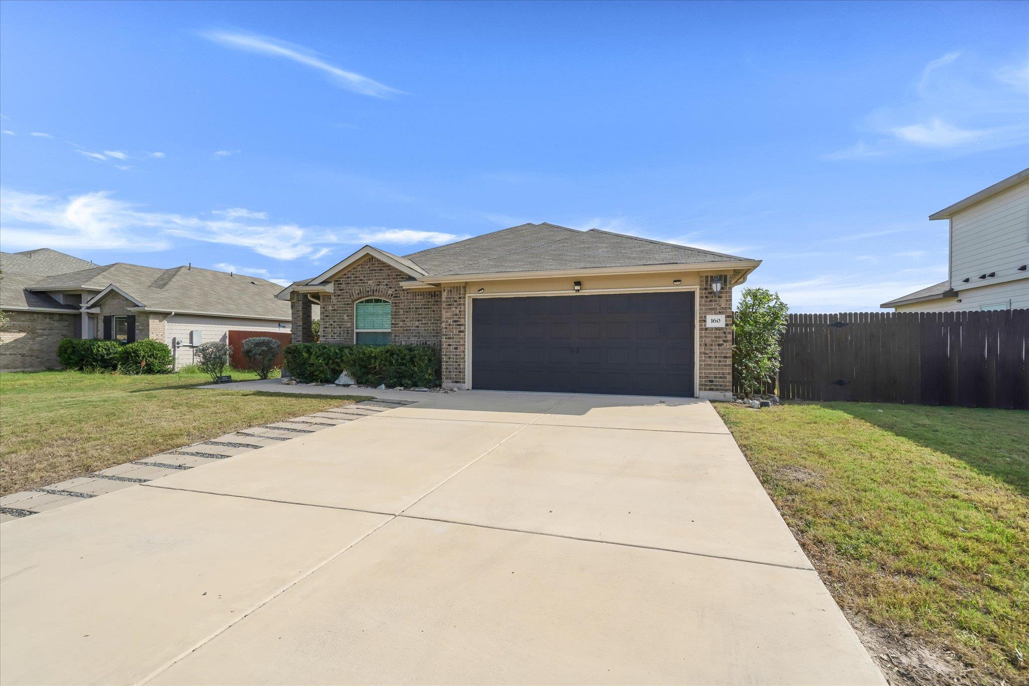 160 Sun Ray DR