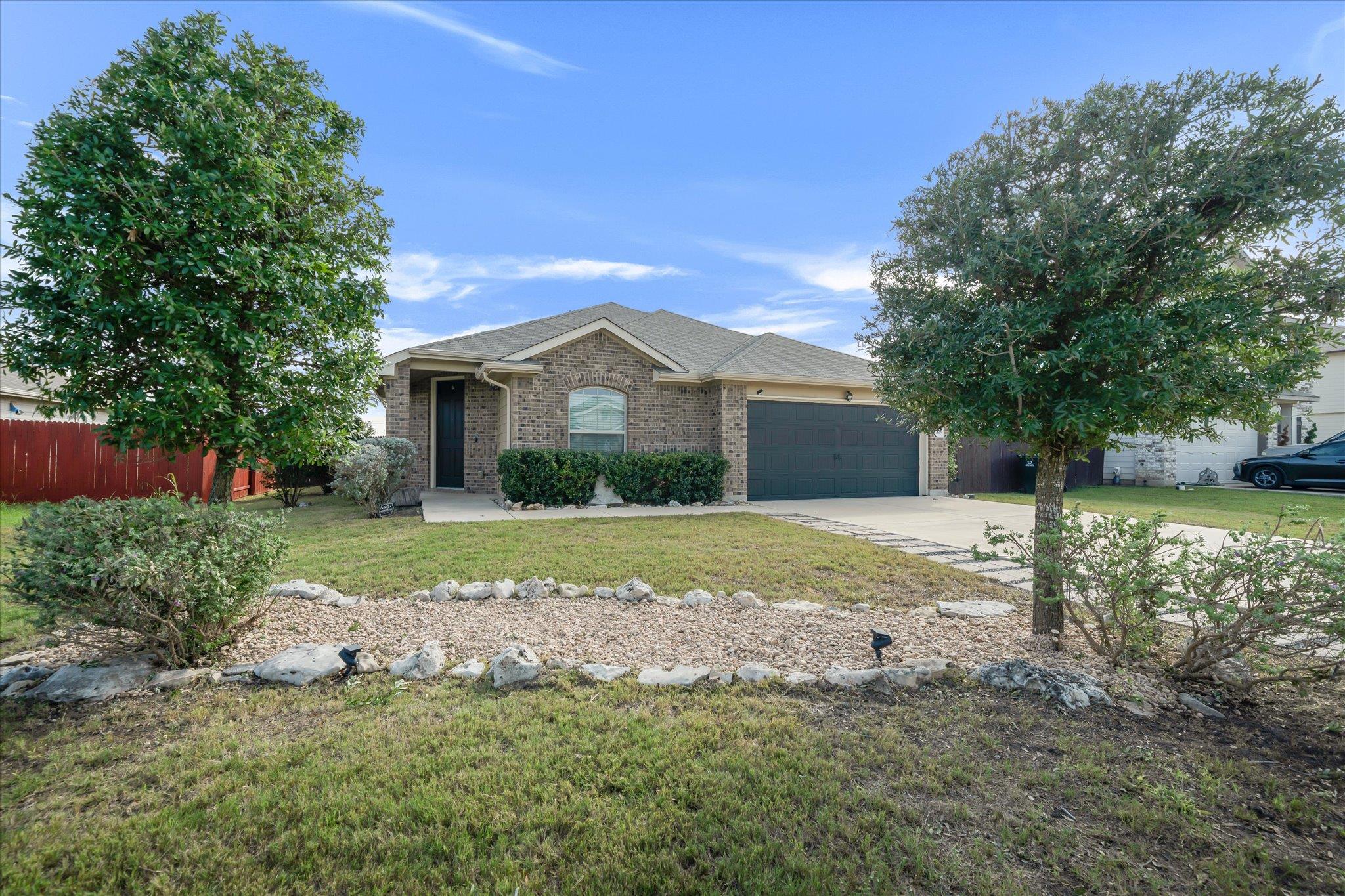 160 Sun Ray DR