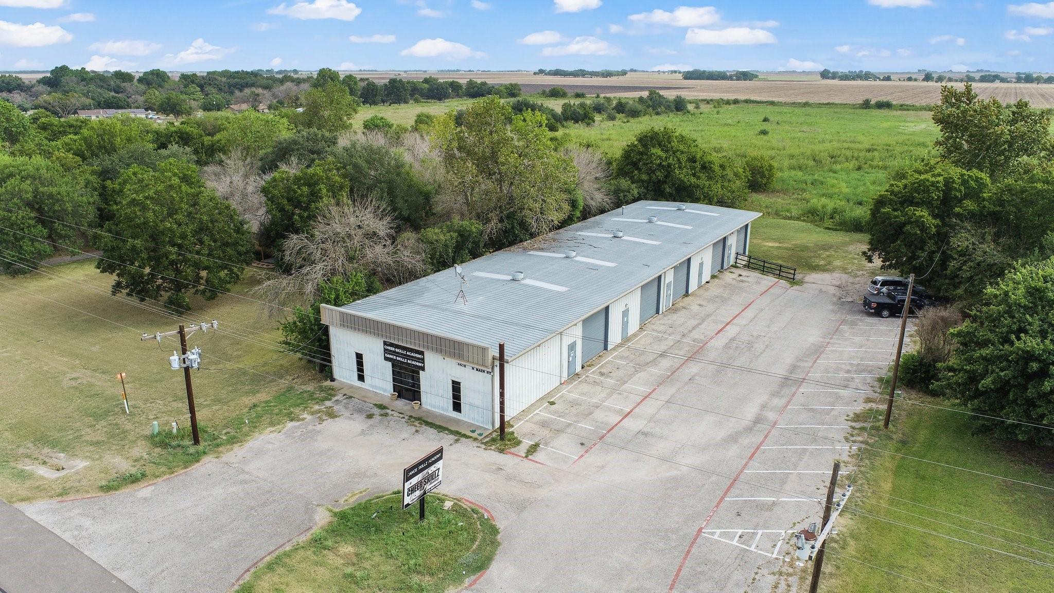 2901 S Hwy 95 Highway