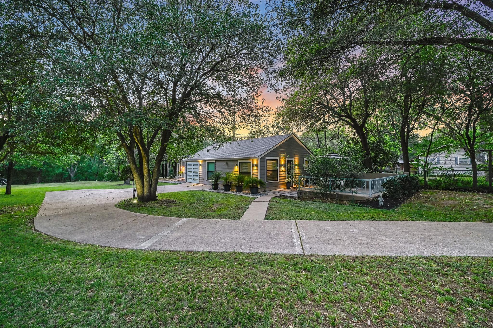 5404 Shoal Creek BLVD
