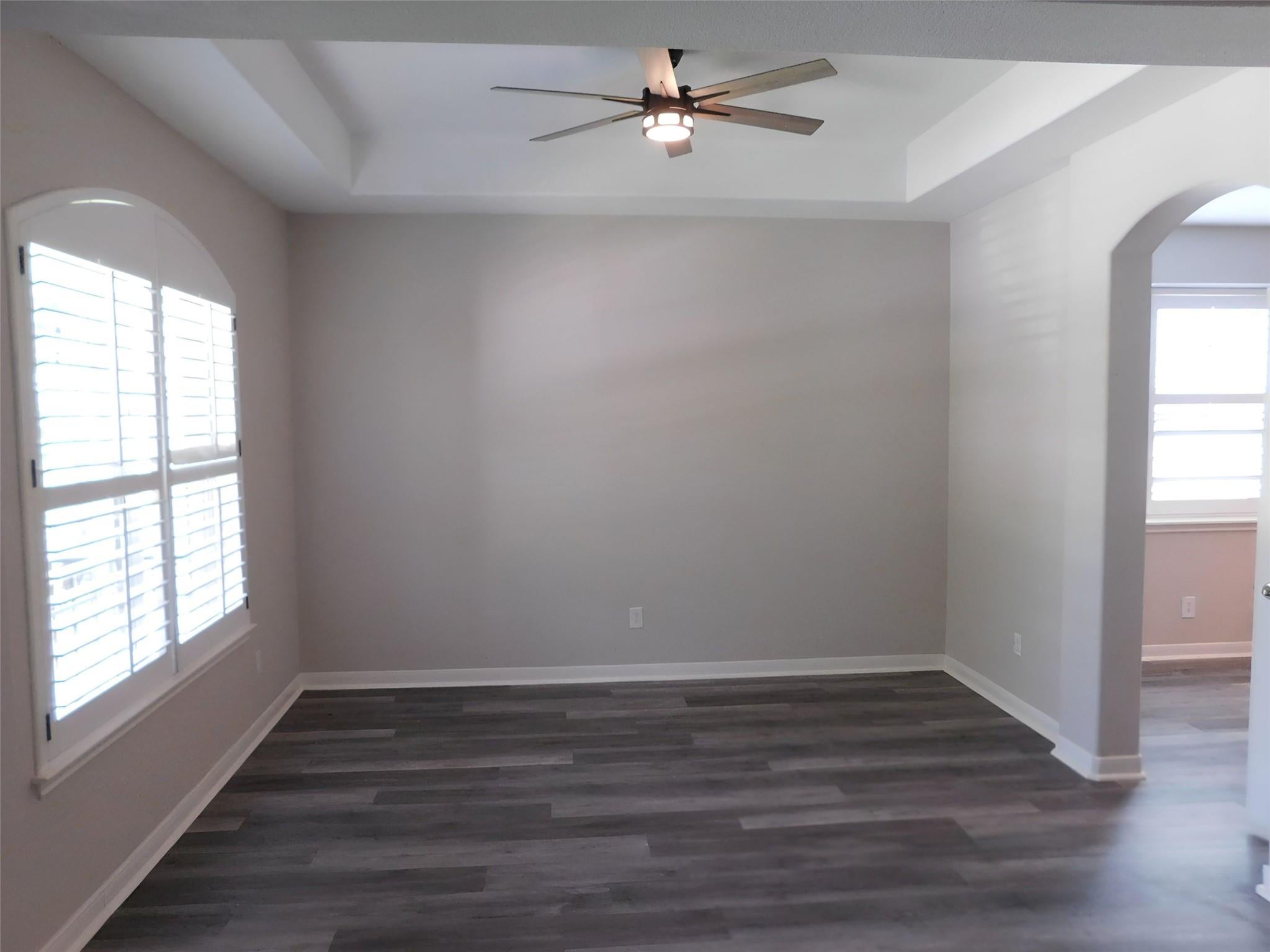 2670 RAVENWOOD DR