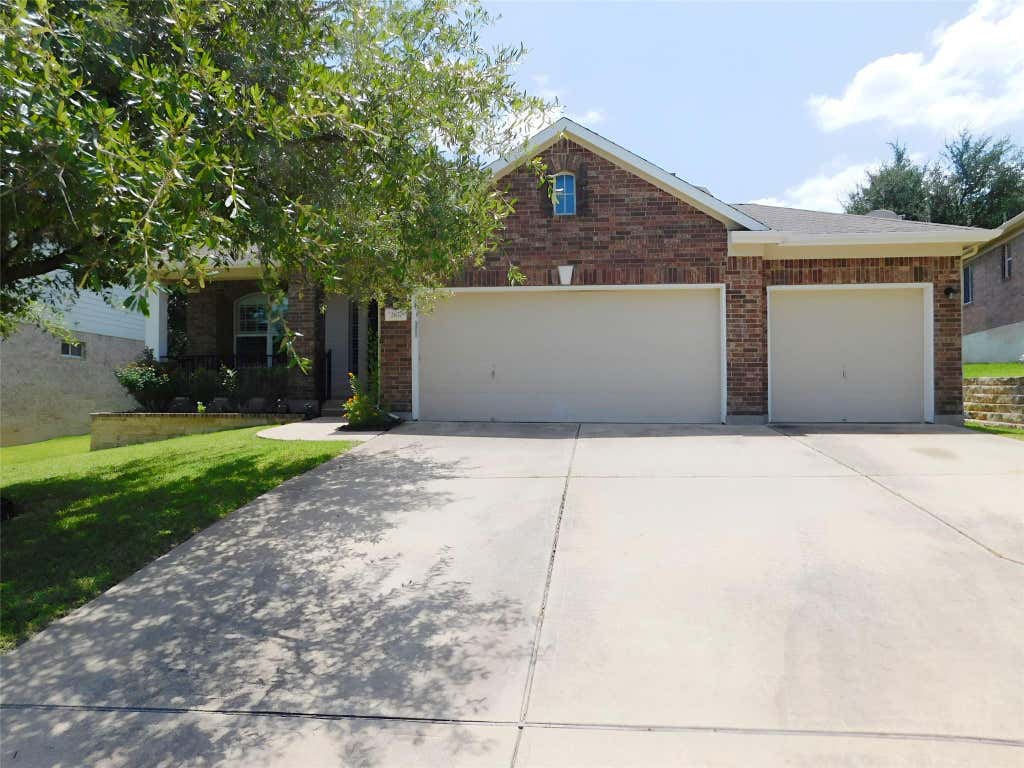 Photo of 2670 RAVENWOOD DR, Round Rock, TX 78665 (MLS # 2655311)
