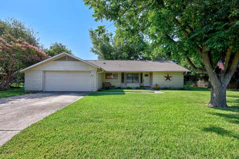 Photo of 902 Dunman DR, Georgetown, TX 78628 (MLS # 3740472)
