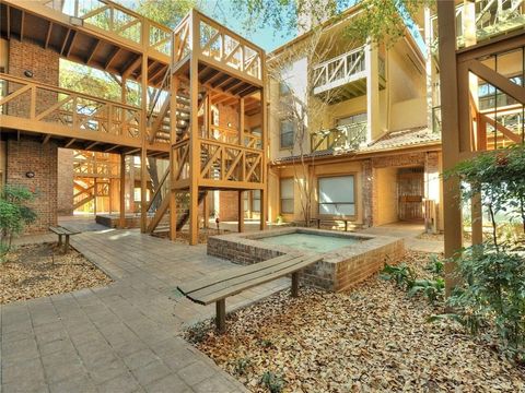 Photo of 806 W 24th ST #330, Austin, TX 78705 (MLS # 6146796)