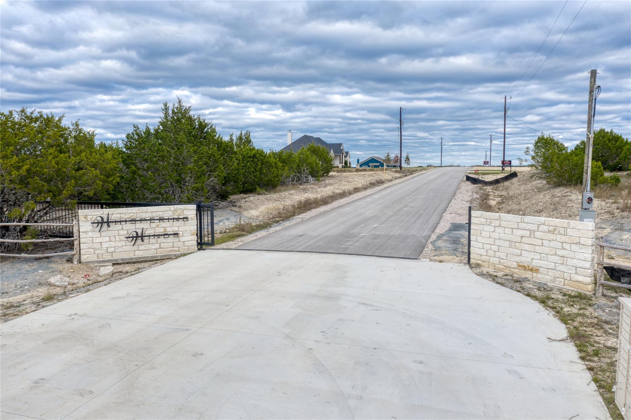 202 Whispering Wind RD