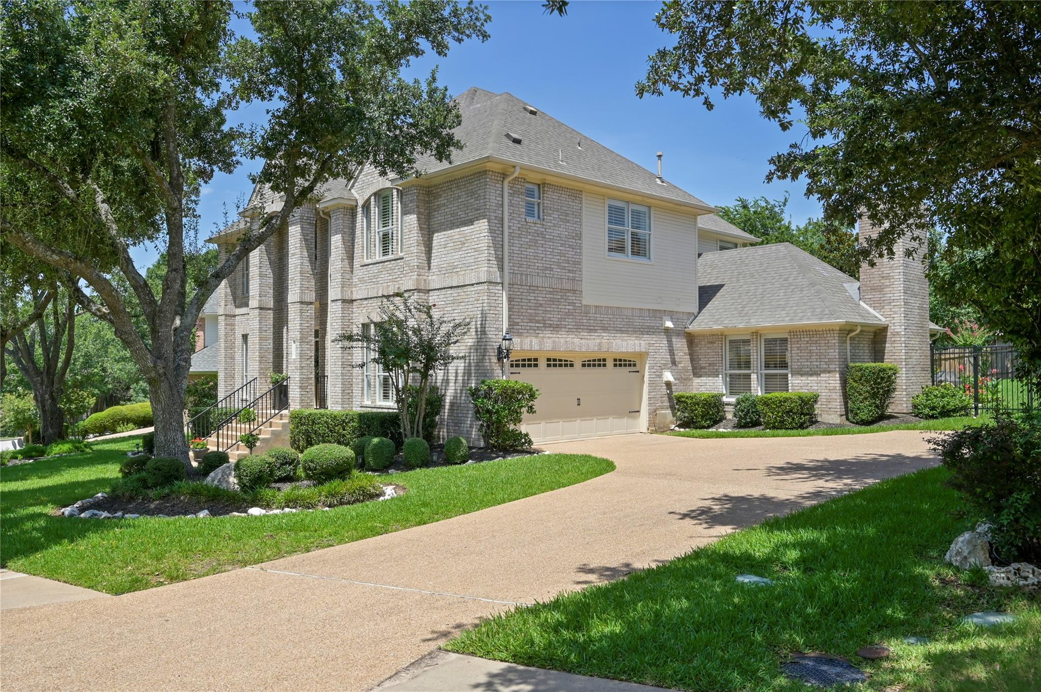 5413 Merrywing CIR