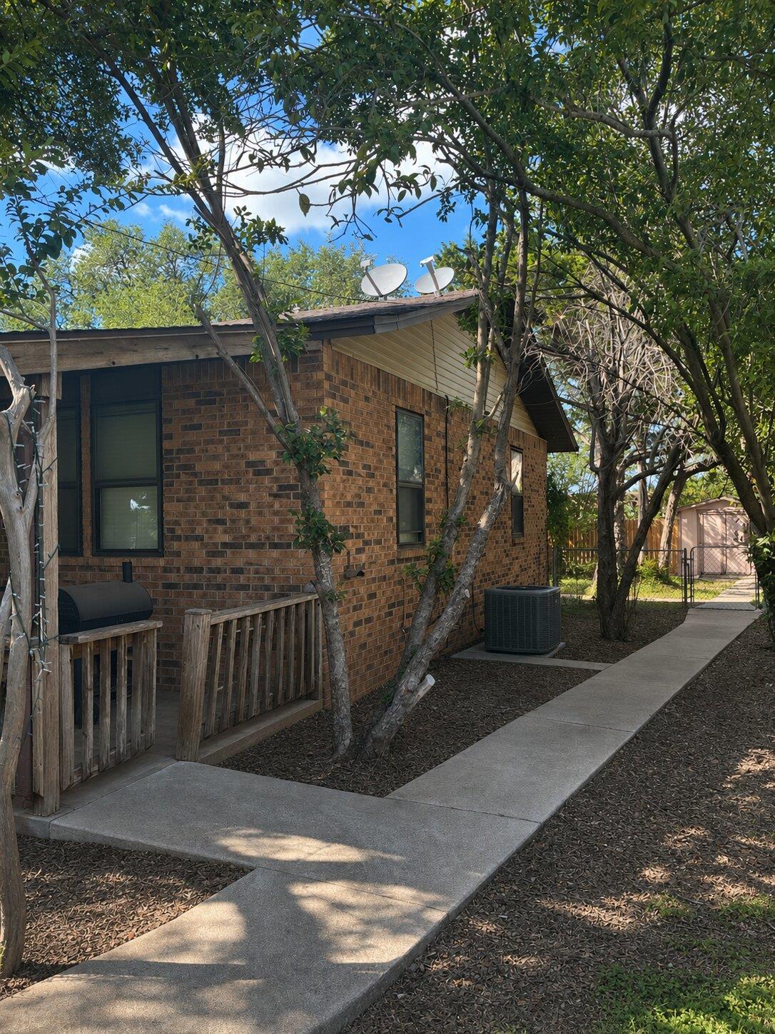 20604 Dawn DR