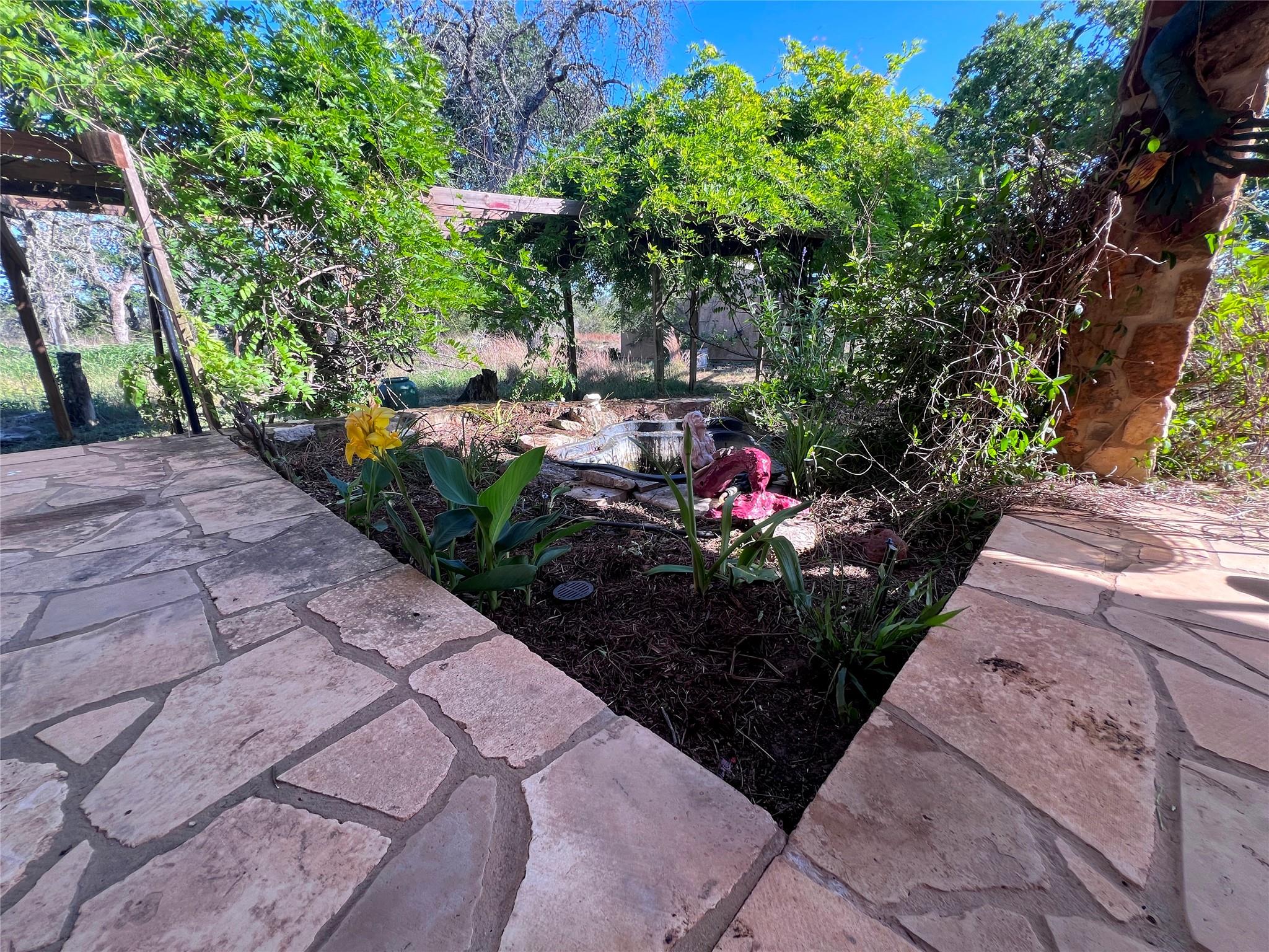 184 Guadalupe Hills LN