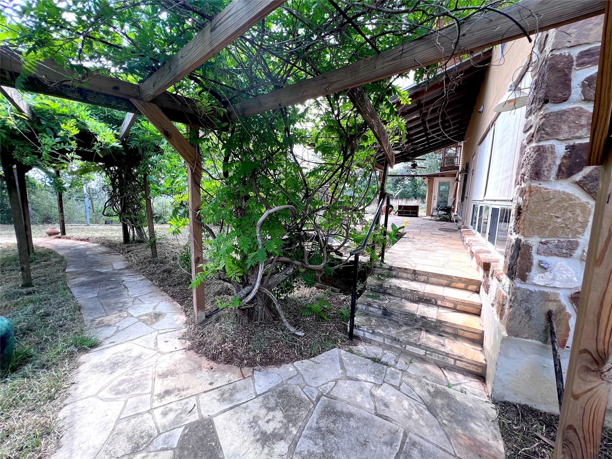 184 Guadalupe Hills LN