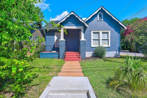 Photo of 4412 Red River ST, Austin, TX 78751 (MLS # 4396429)