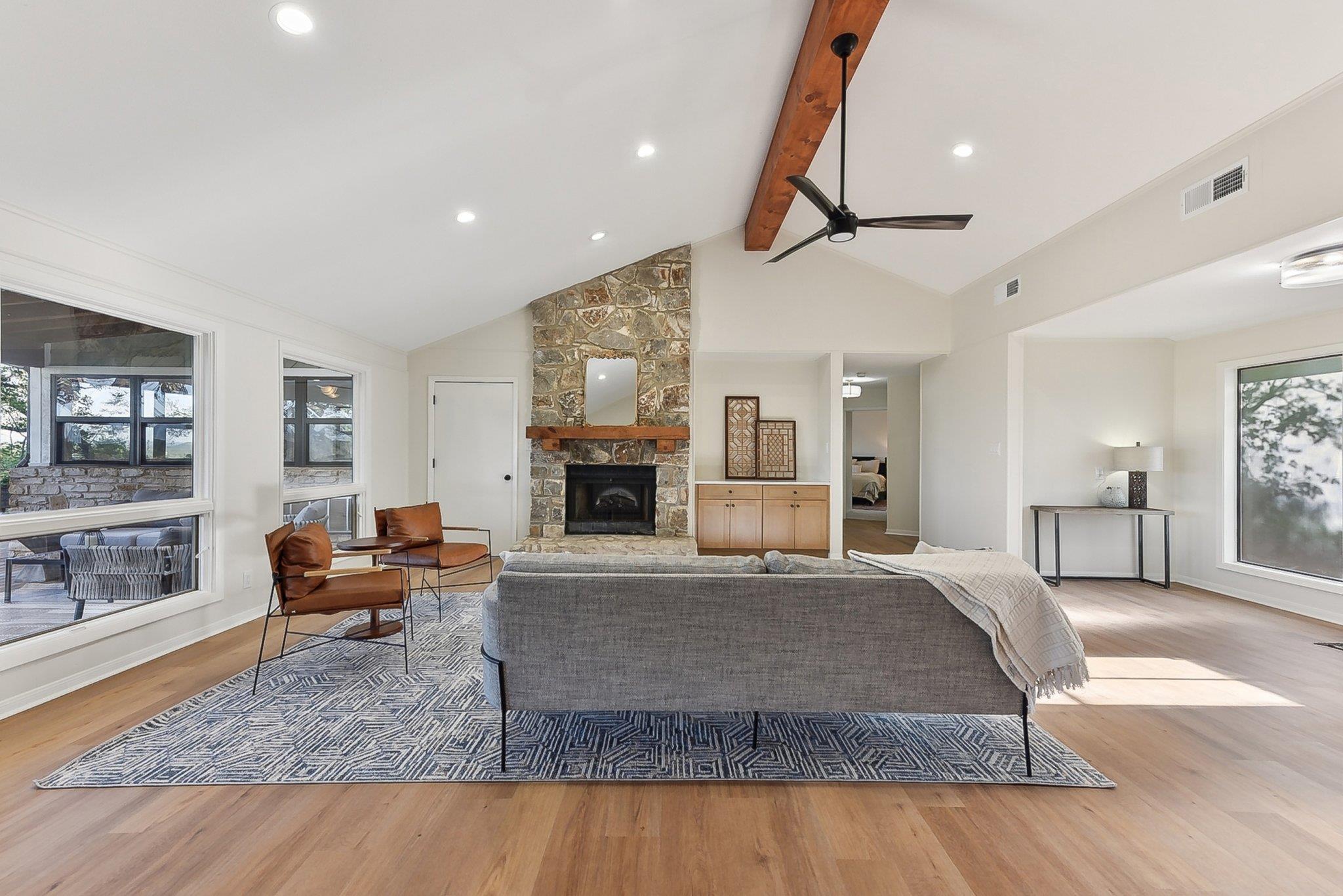 101 Mesa DR