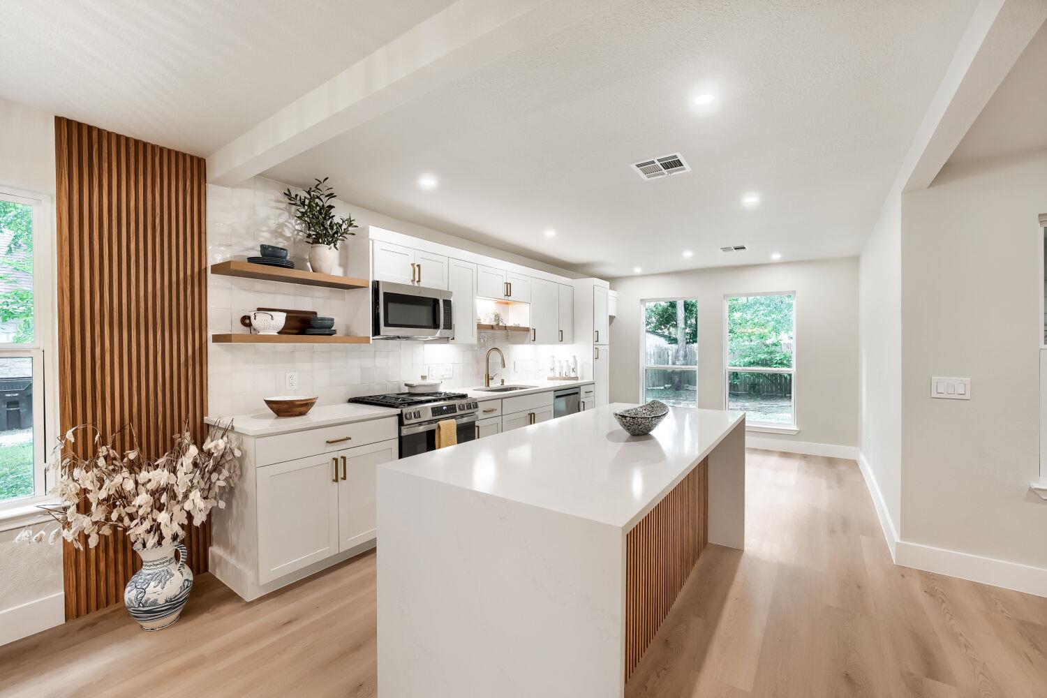 3014 Parker DR
