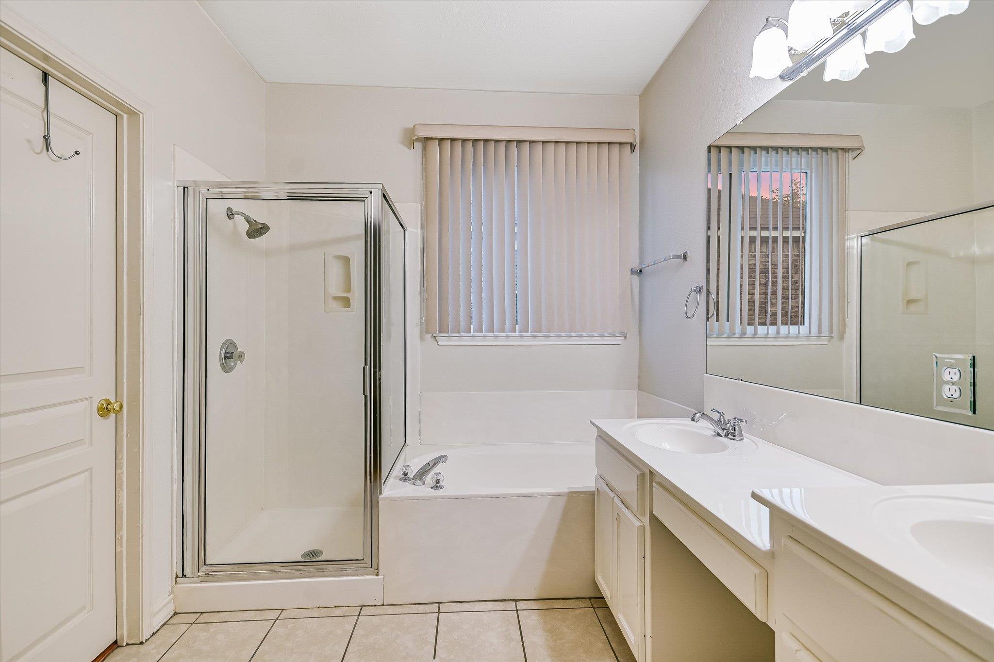 Round Rock, Texas 78665, United States, 3 Bedrooms Bedrooms, ,2 BathroomsBathrooms,Residential,Active,252043