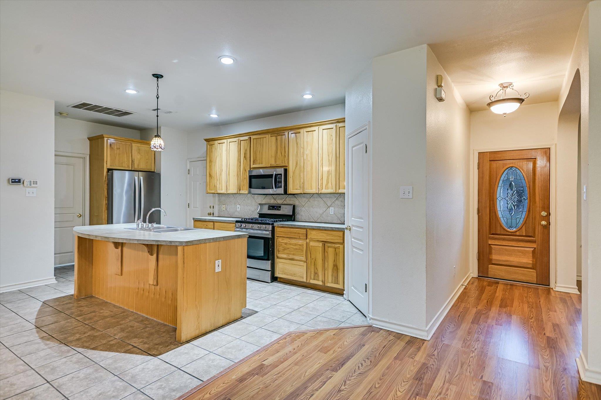 Round Rock, Texas 78665, United States, 3 Bedrooms Bedrooms, ,2 BathroomsBathrooms,Residential,Active,252043