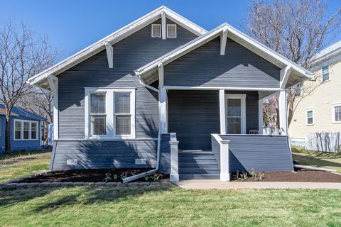 1012 W 6th ST Taylor TX 76574