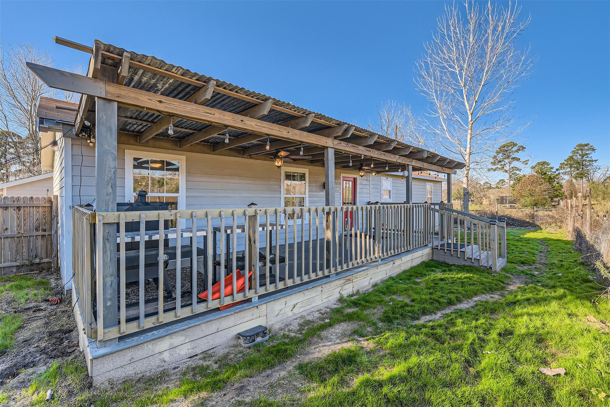 Bastrop, Texas 78602, United States, 4 Bedrooms Bedrooms, ,2 BathroomsBathrooms,Residential,Pending,20189