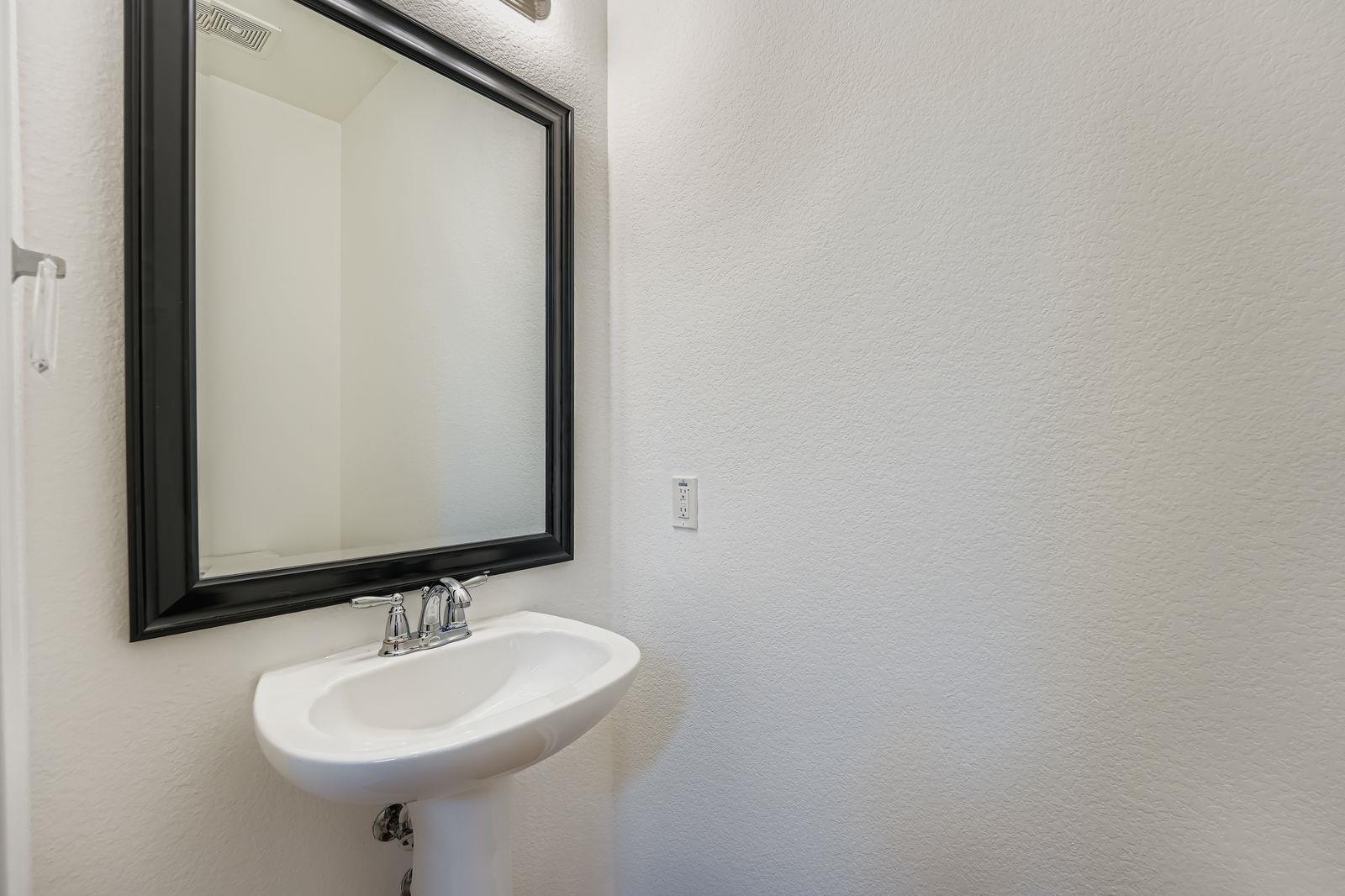 Austin, Texas 78727, United States, 2 Bedrooms Bedrooms, ,3 BathroomsBathrooms,Residential,Active,175489