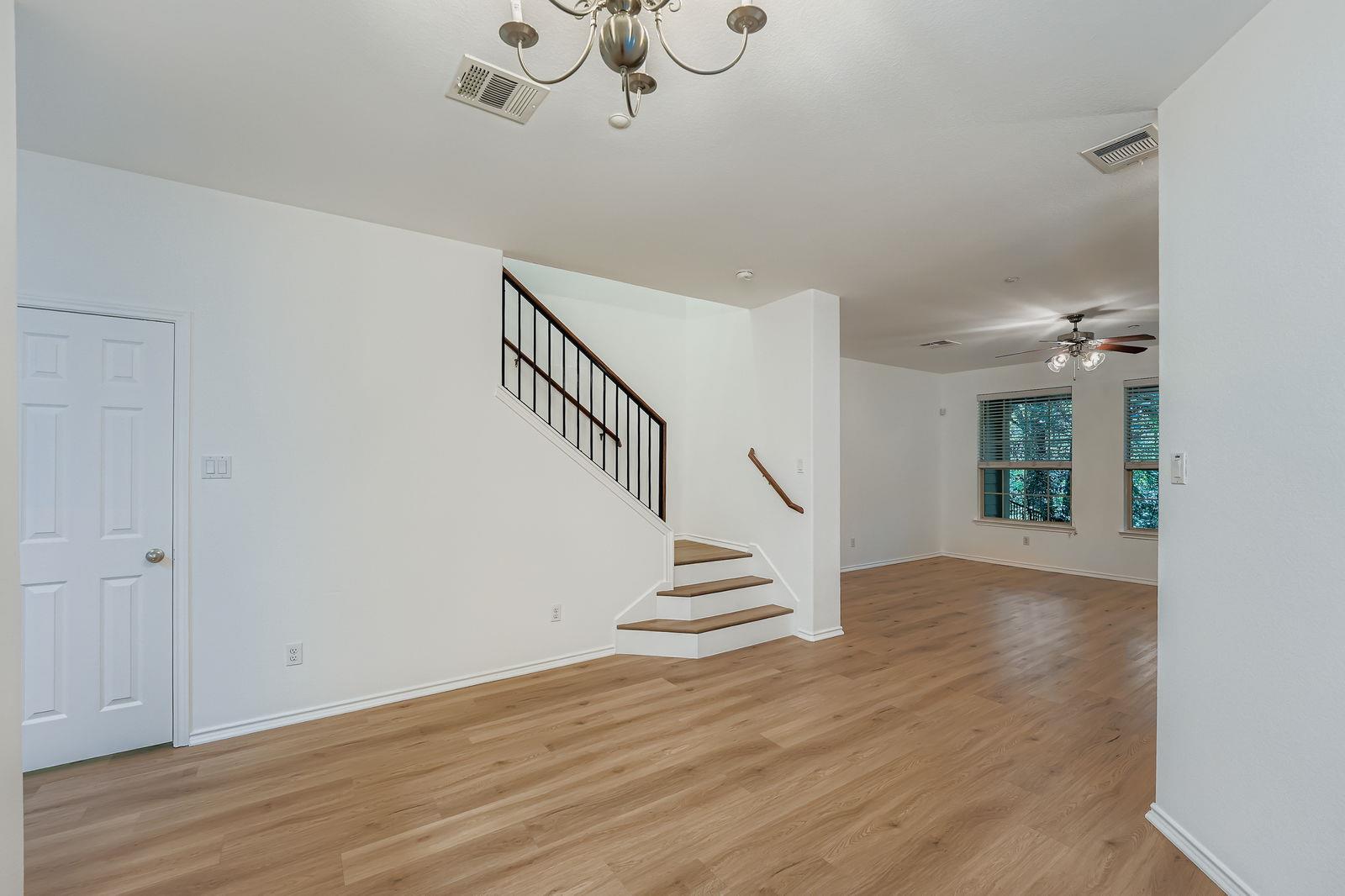 Austin, Texas 78727, United States, 2 Bedrooms Bedrooms, ,3 BathroomsBathrooms,Residential,Active,175489