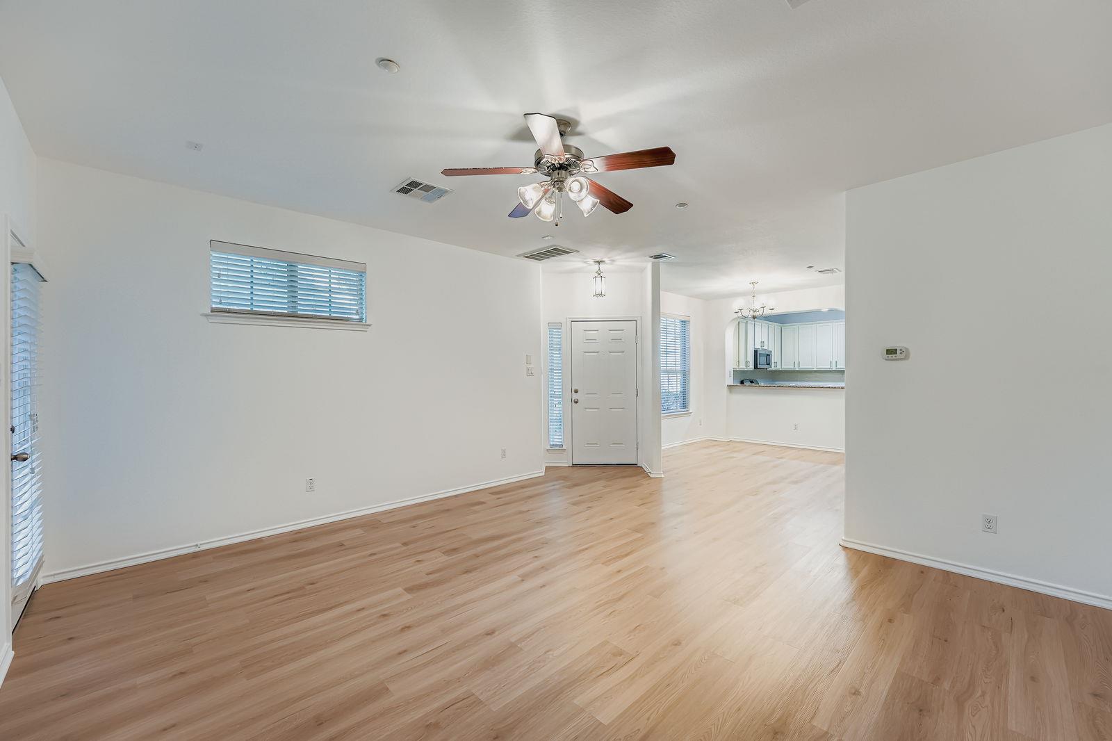 Austin, Texas 78727, United States, 2 Bedrooms Bedrooms, ,3 BathroomsBathrooms,Residential,Active,175489