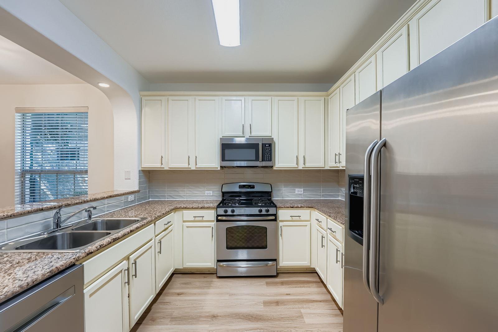 Austin, Texas 78727, United States, 2 Bedrooms Bedrooms, ,3 BathroomsBathrooms,Residential,Active,175489