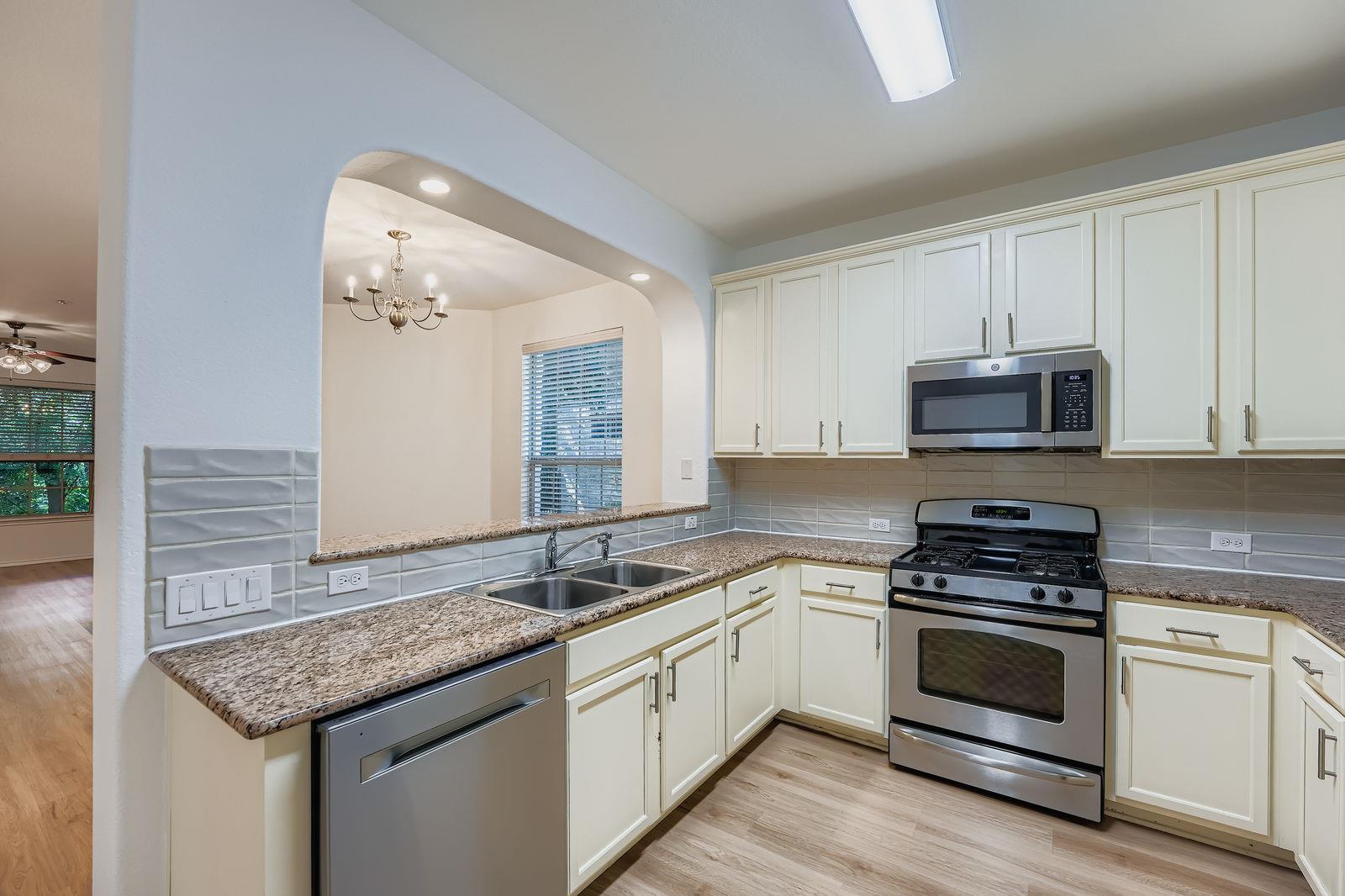 Austin, Texas 78727, United States, 2 Bedrooms Bedrooms, ,3 BathroomsBathrooms,Residential,Active,175489