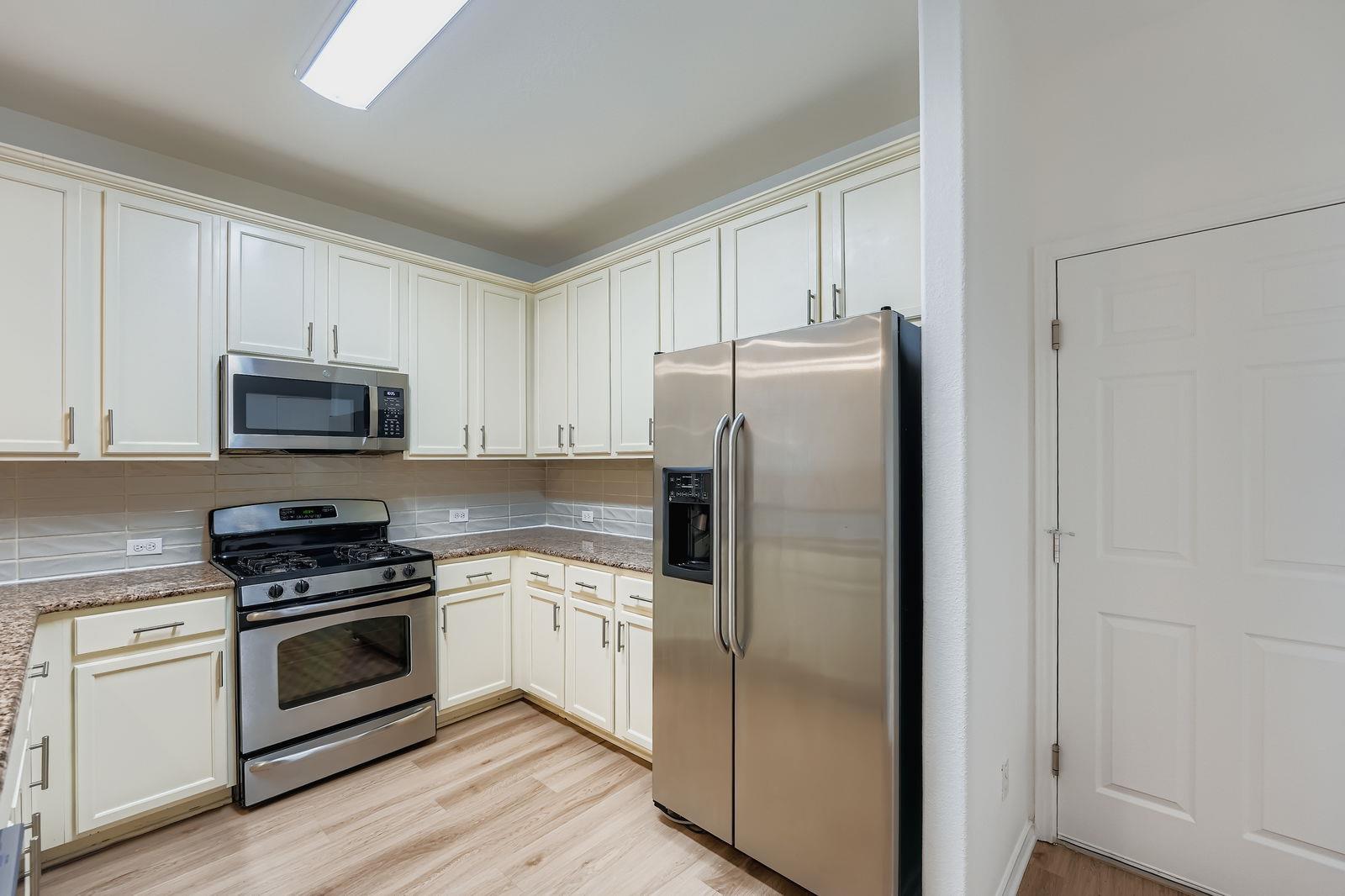 Austin, Texas 78727, United States, 2 Bedrooms Bedrooms, ,3 BathroomsBathrooms,Residential,Active,175489