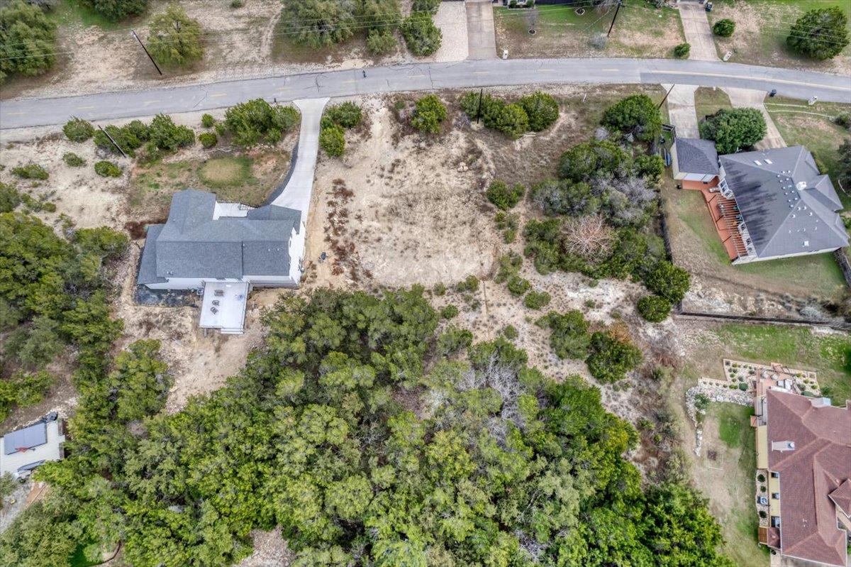 Welcome to 312 Alloway Dr!