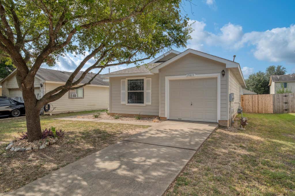 Photo of 17813 Honey Locust LN, Elgin, TX 78621 (MLS # 1382846)