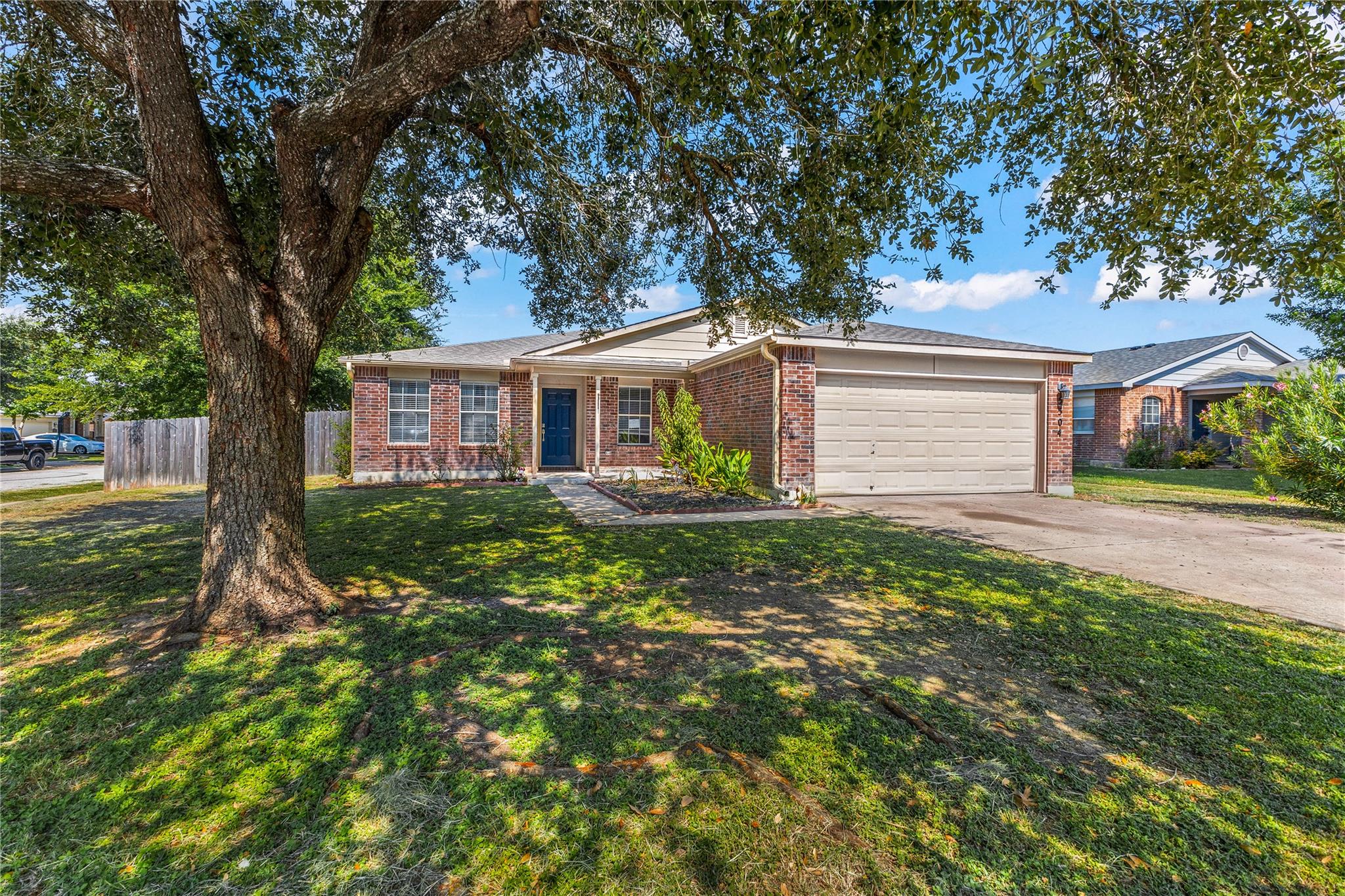 5504 Southern Crossing DR