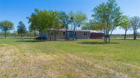 Photo of 2105 Fm 1104, Kingsbury, TX 78638 (MLS # 8848178)