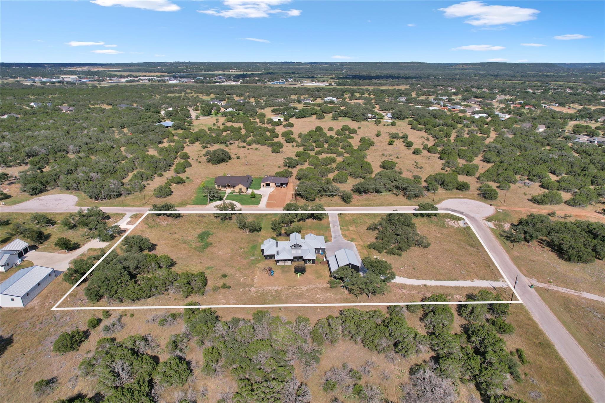 150 Wandering Oak CIR