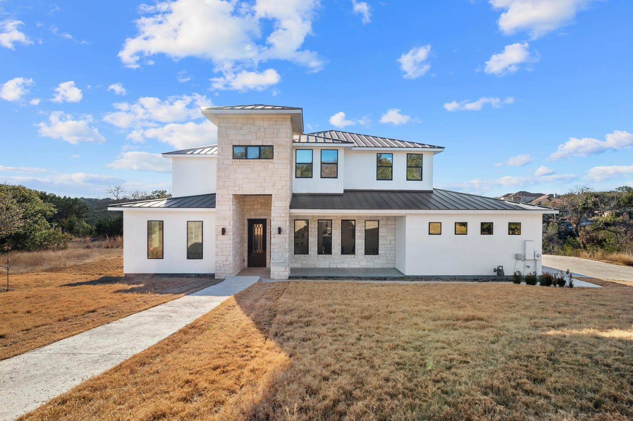 7224 Getaway DR
