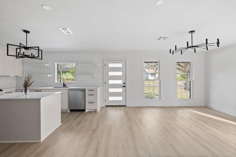 Tiny photo for 903 Cardiff DR, Austin, TX 78745 (MLS # 5153183)