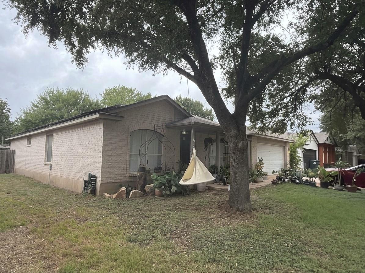 16217 Copper Leaf LN