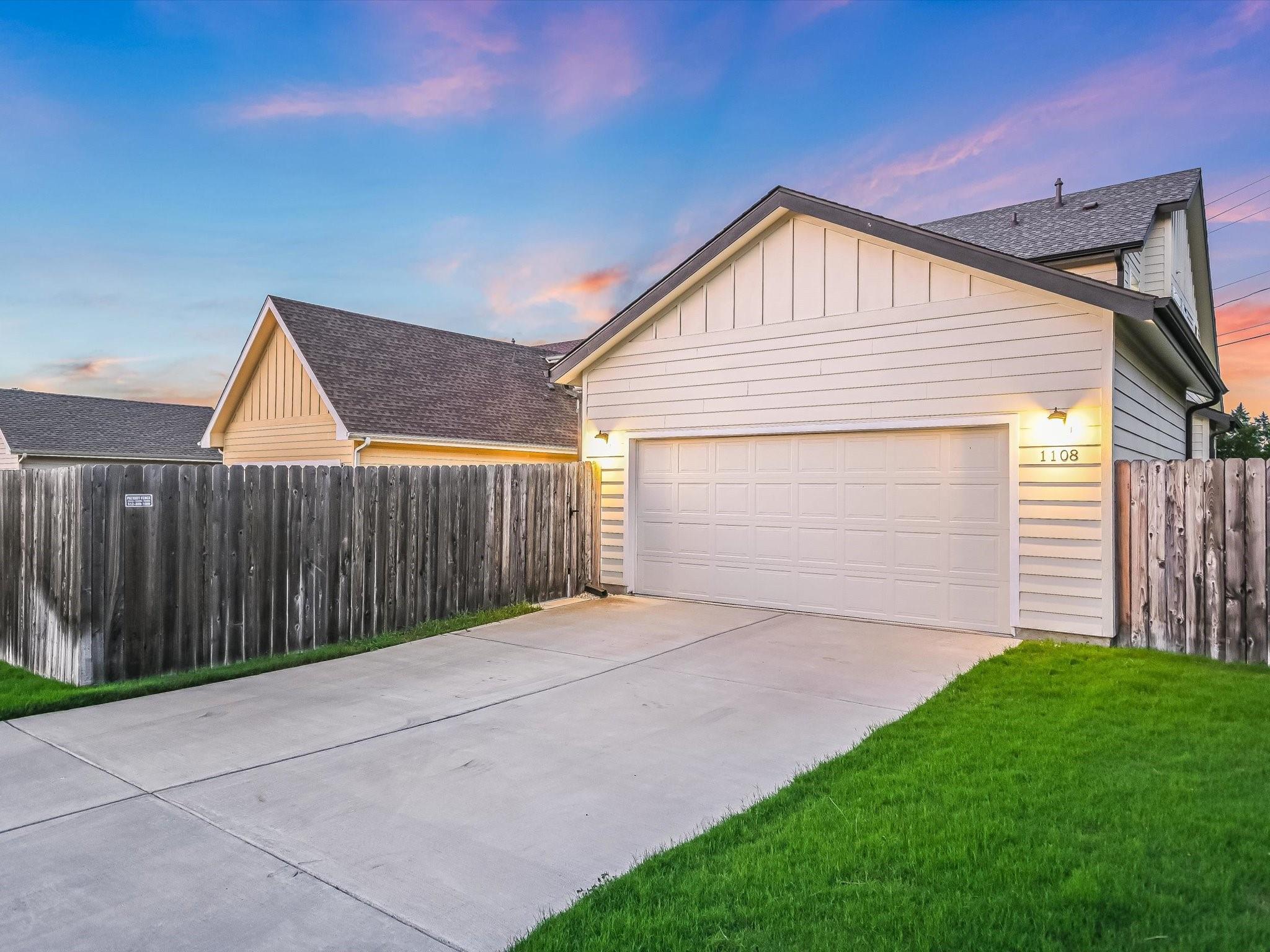 Georgetown, Texas 78626, United States, 3 Bedrooms Bedrooms, ,3 BathroomsBathrooms,Residential,Pending,48448