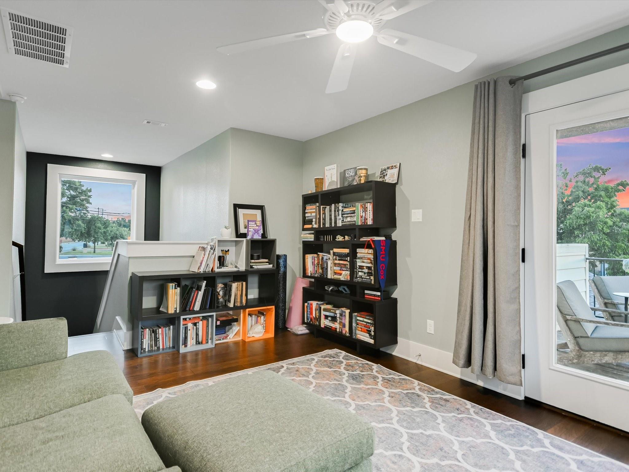 Georgetown, Texas 78626, United States, 3 Bedrooms Bedrooms, ,3 BathroomsBathrooms,Residential,Pending,48448