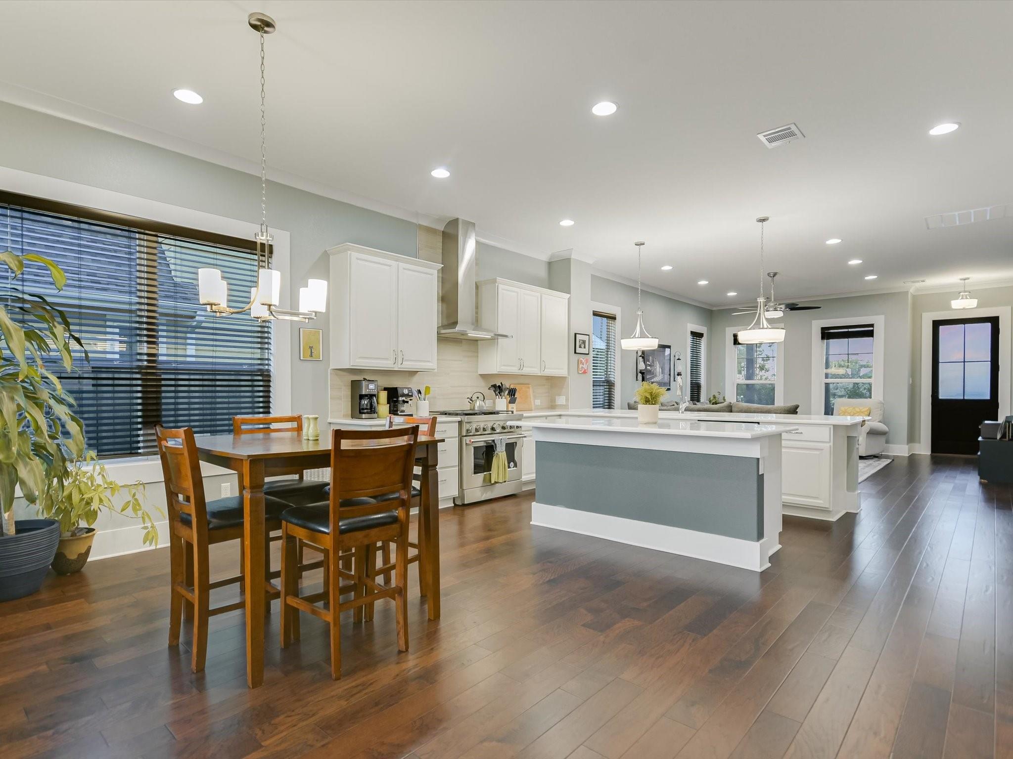 Georgetown, Texas 78626, United States, 3 Bedrooms Bedrooms, ,3 BathroomsBathrooms,Residential,Pending,48448