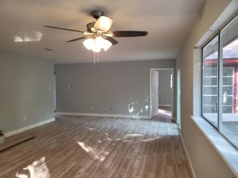 Photo of 6317 Thurgood Ave, Austin, TX 78721 (MLS # 4981094)