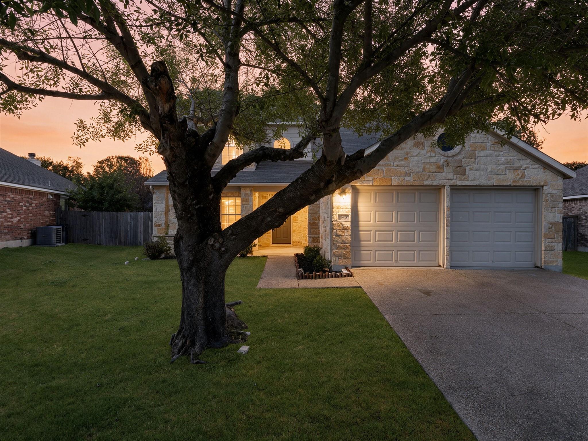 348 King Elder LN