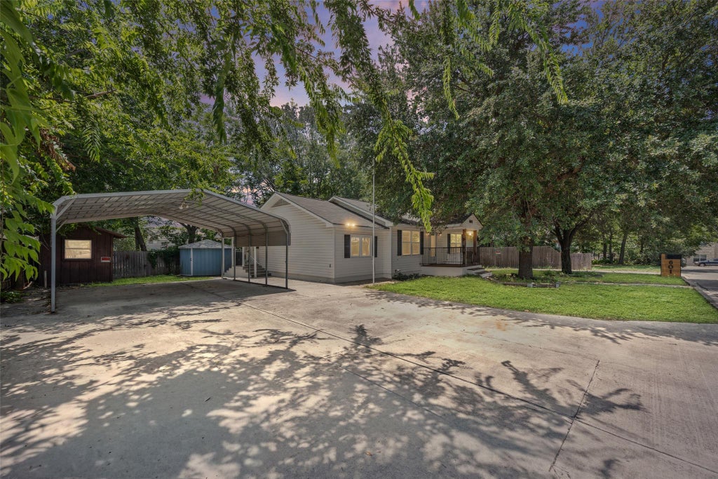 Photo of 601 Zunker ST, San Marcos, TX 78666 (MLS # 3913111)