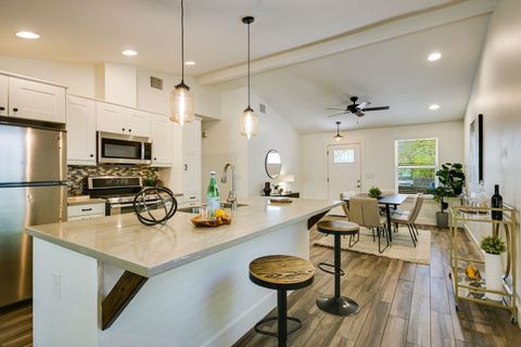 Tiny photo for 1615 Deloney ST, Austin, TX 78721 (MLS # 5114677)