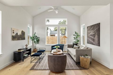 Photo of 5107 Menchaca RD #5, Austin, TX 78745 (MLS # 1698847)