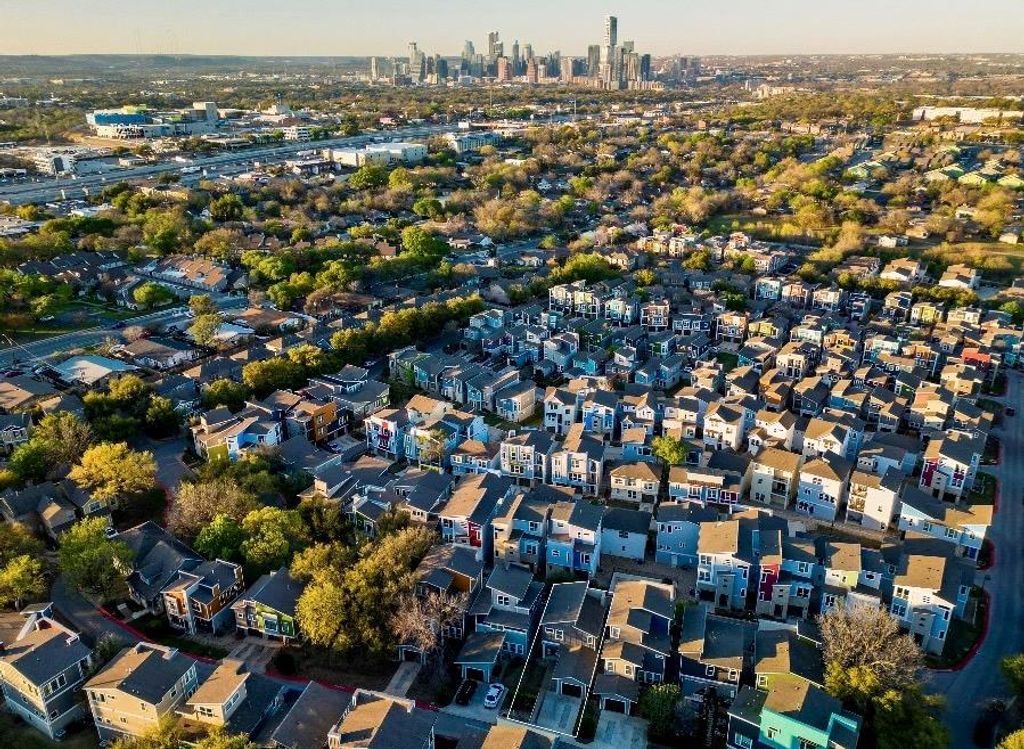 Photo of 2009 Sager DR #270C, Austin, TX 78741 (MLS # 6713351)