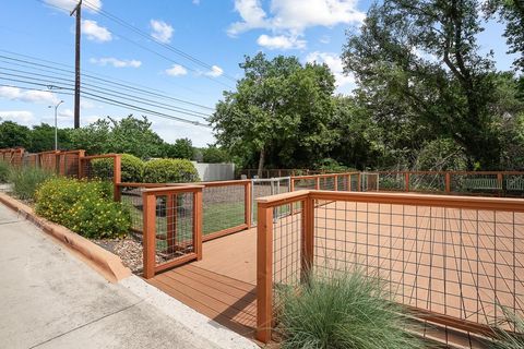 Tiny photo for 4020 Airport BLVD #9, Austin, TX 78722 (MLS # 6402754)