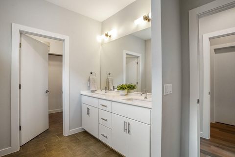Tiny photo for 4020 Airport BLVD #9, Austin, TX 78722 (MLS # 6402754)