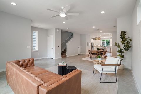 Tiny photo for 4020 Airport BLVD #9, Austin, TX 78722 (MLS # 6402754)