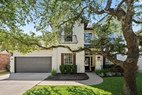 Photo of 12921 Bloomfield Hills LN, Austin, TX 78732 (MLS # 9563398)