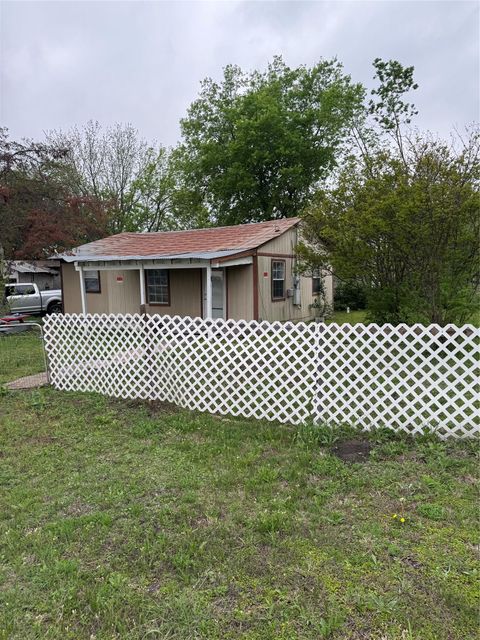Photo of 310 E Parsons ST, Manor, TX 78653 (MLS # 6801842)